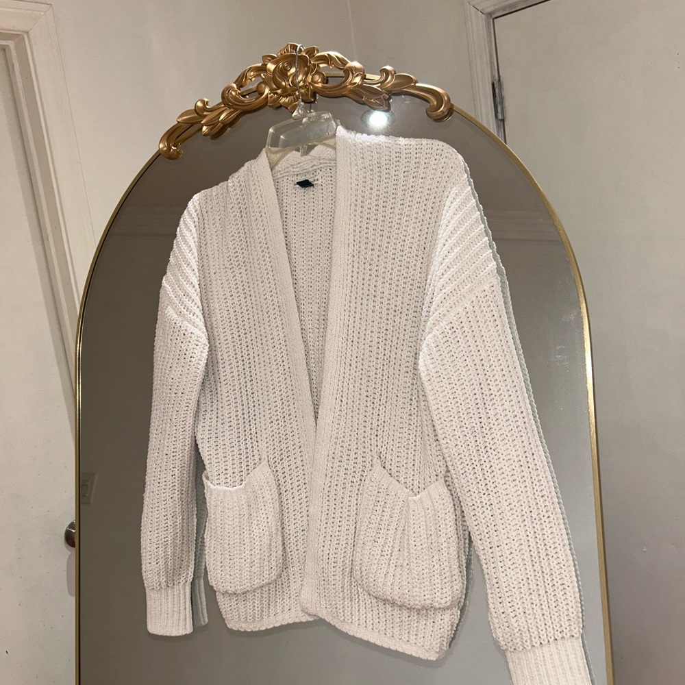 American Eagle Cream Knit Soft Cardigan
